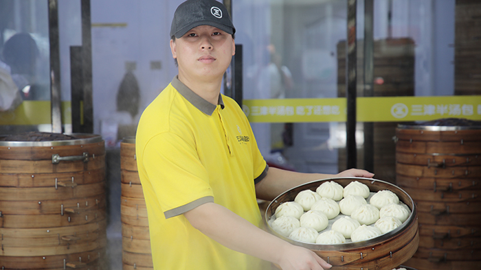 土包子店翻牌做三津，轻轻松松开2家门店