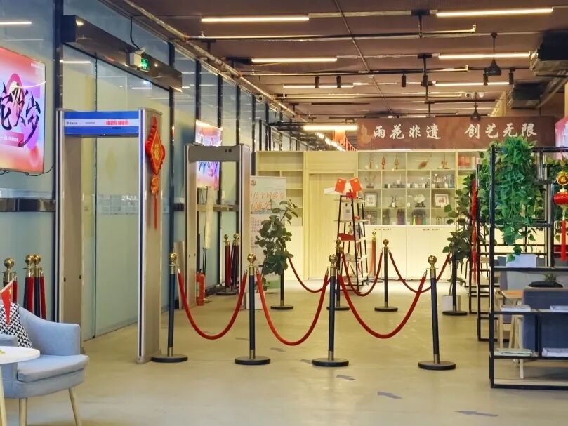辭舊迎新,喜迎新年 辭舊迎新,喜迎新年