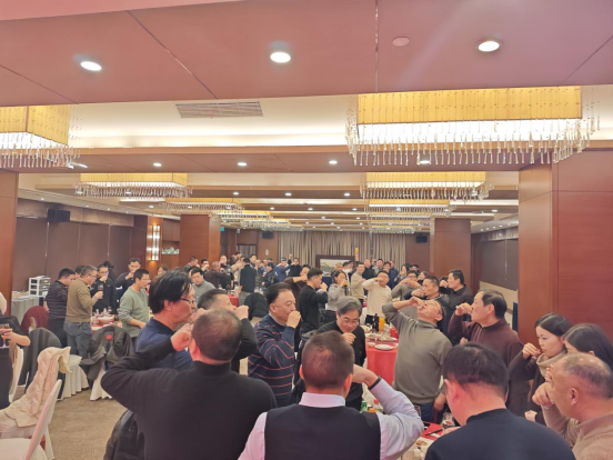 二十载风华,寒冬再新程 -----记2025年金冠幕开工大会 二十载风华,寒冬再新程 -----记2025年金冠幕开工大会