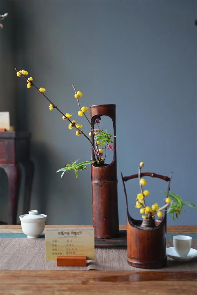 融入王維詩意,百余件清泉般靈動的插花作品亮相成都,備受年輕人青睞 融入王維詩意,百余件清泉般靈動的插花作品亮相成都,備受年輕人青睞