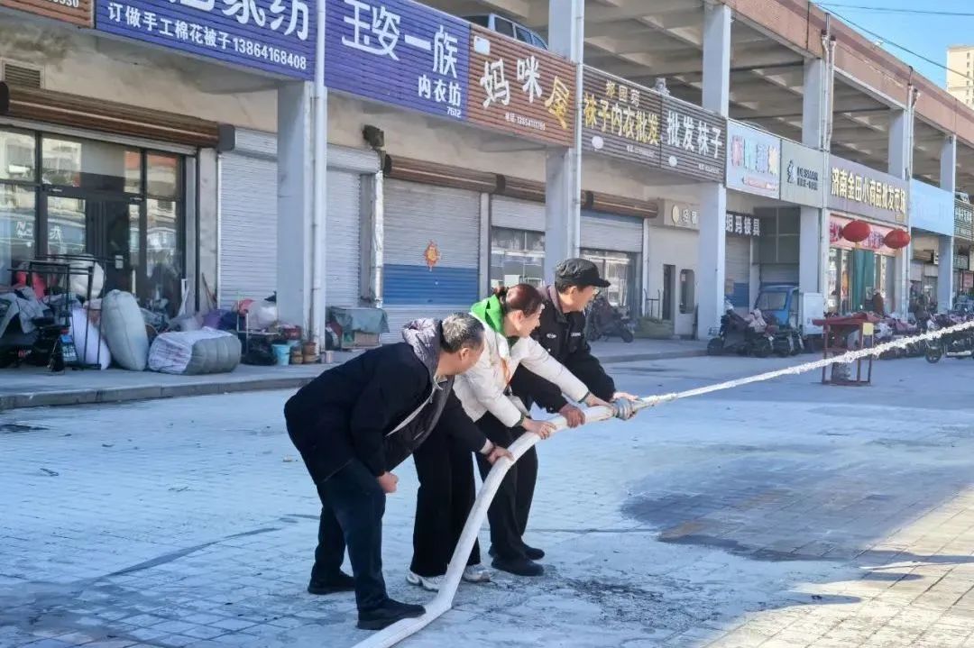 集團濟南市場開展消防水帶及滅火器實操演練