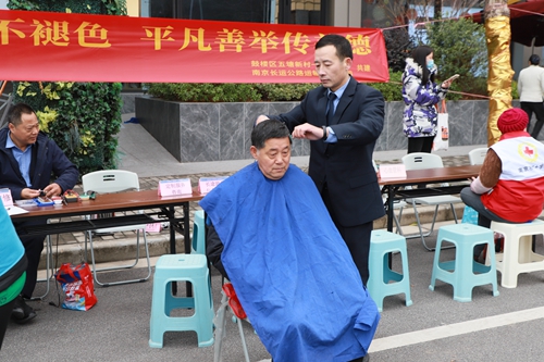 踐行雷鋒精神，傳遞奮斗力量 ——集團(tuán)組織開(kāi)展第36屆“雷鋒杯”文明服務(wù)競(jìng)賽活動(dòng)
