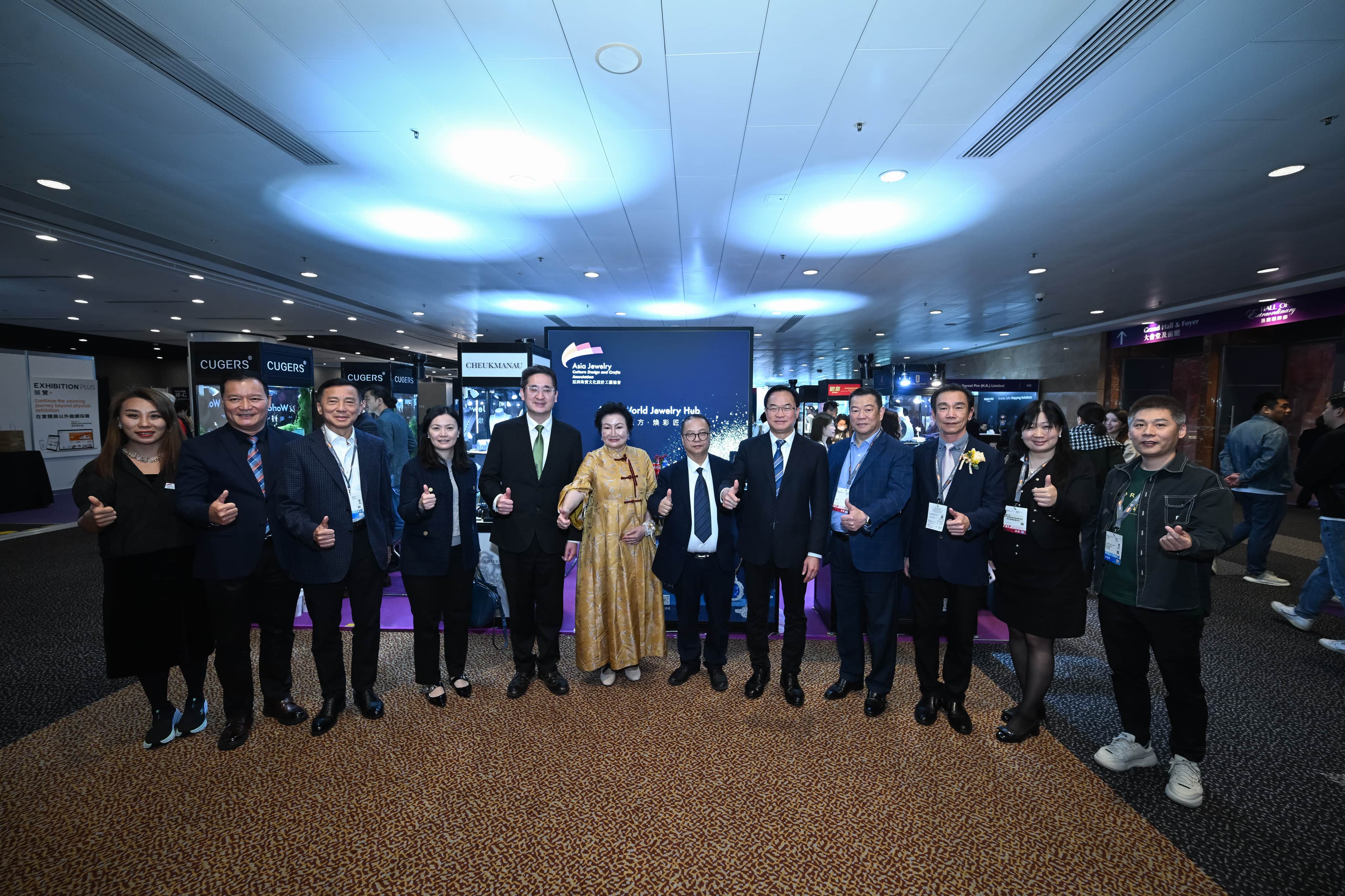 珠宝双展汇聚逾82,000环球买家,市场气氛超出预期 珠宝双展汇聚逾82,000环球买家,市场气氛超出预期