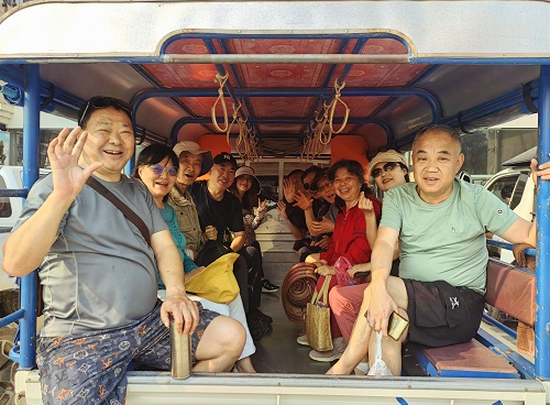 乘坐国际班列 游览古都佛国 乘坐国际班列 游览古都佛国