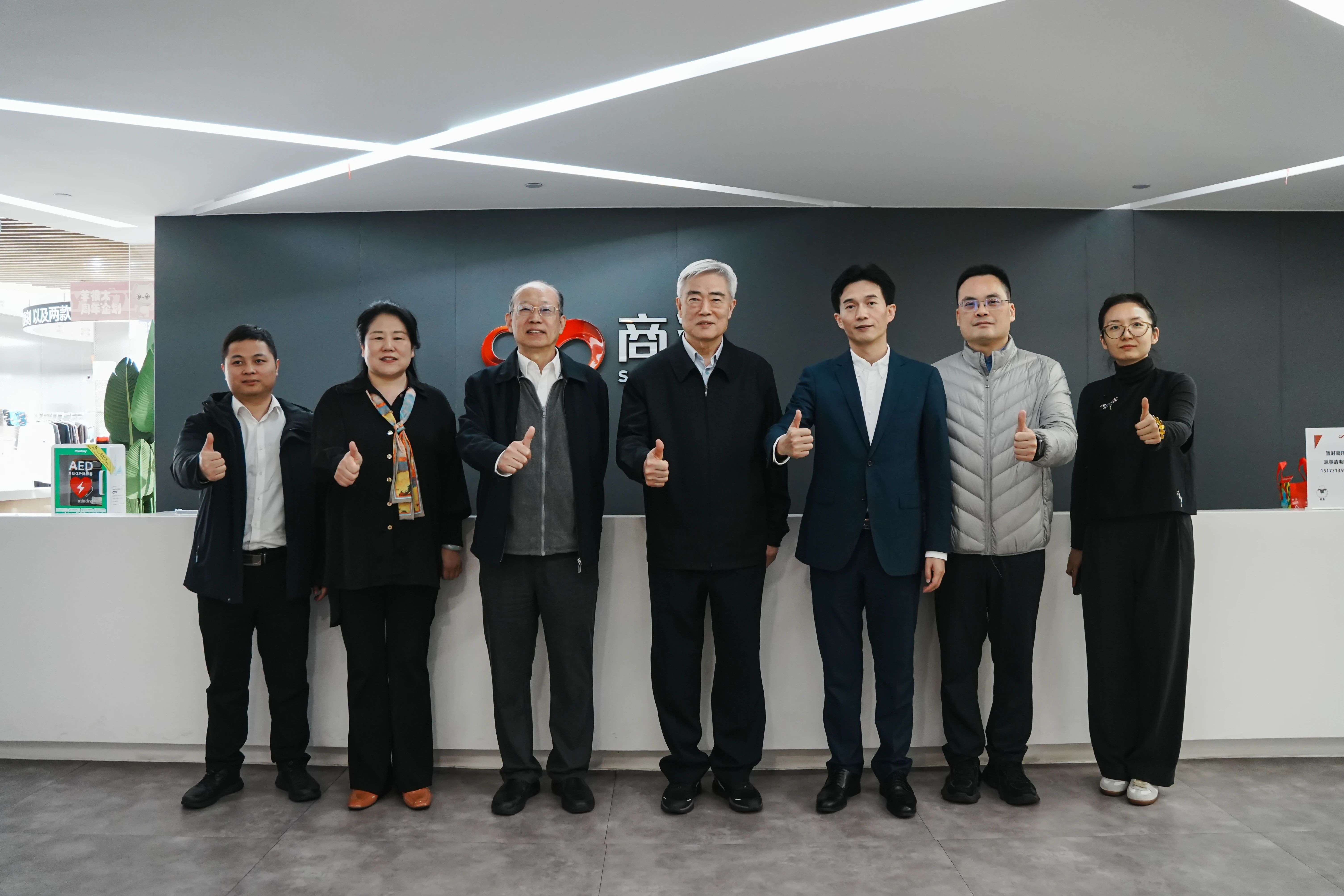 张纲参事一行调研深圳科技企业，卓促会精准对接助力政企学研协同交流