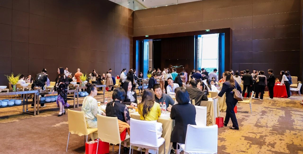 黄金产业乘 黄金产业乘