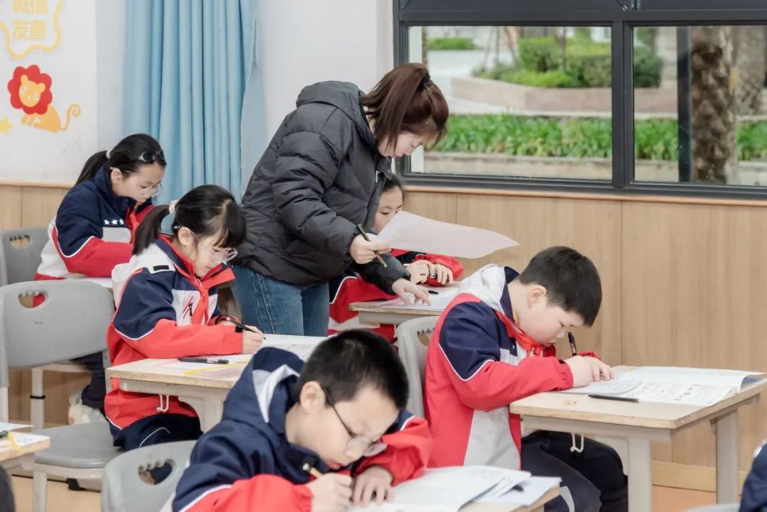“数”你最聪明!数学袋鼠“跳”进校园,点燃数学激情 “数”你最聪明!数学袋鼠“跳”进校园,点燃数学激情