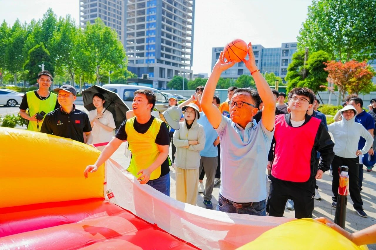 【趣享运动会 慧聚华科园】2025华中科技大学科技园趣味运动会圆满收官! 【趣享运动会 慧聚华科园】2025华中科技大学科技园趣味运动会圆满收官!