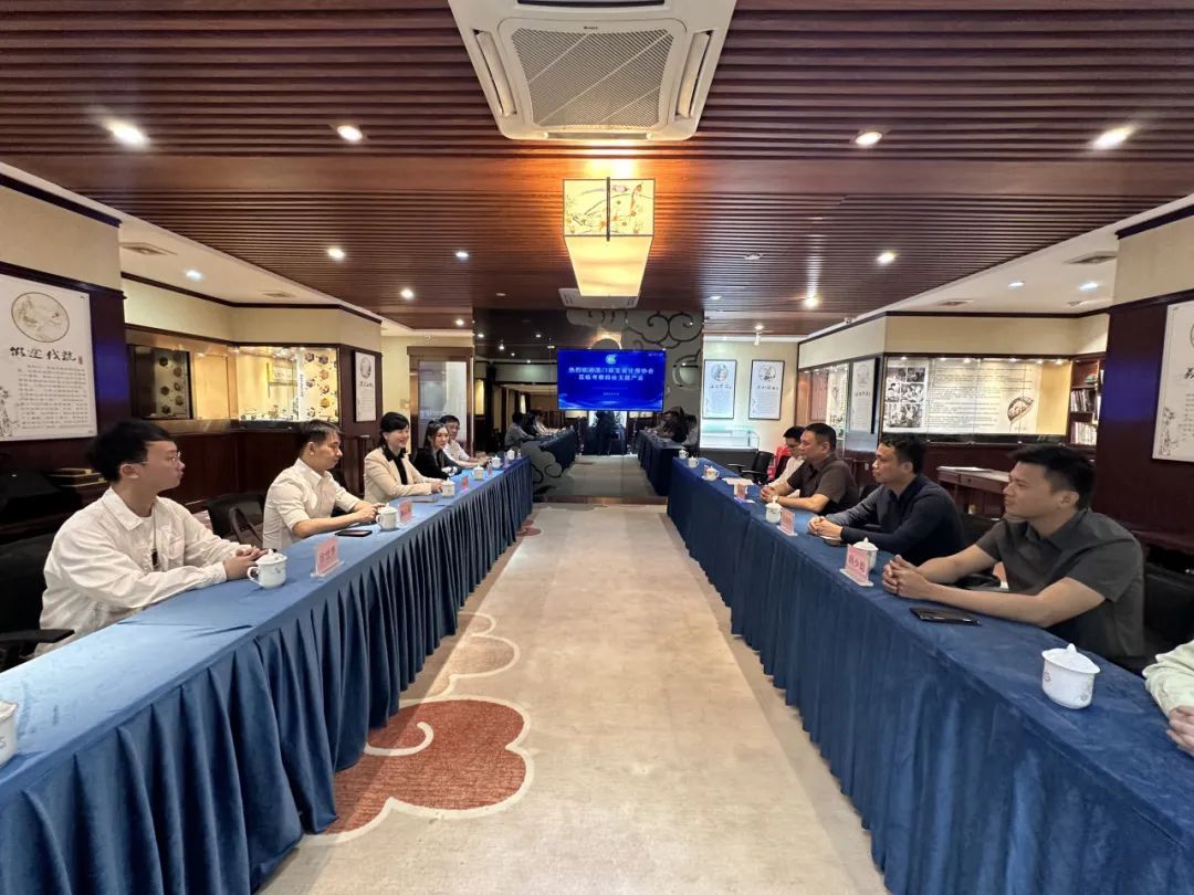 澳门珠宝设计师协会一行赴四会市考察玉器市场 澳门珠宝设计师协会一行赴四会市考察玉器市场
