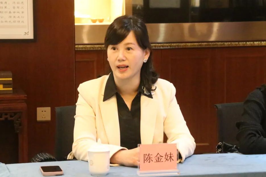 澳门珠宝设计师协会一行赴四会市考察玉器市场 澳门珠宝设计师协会一行赴四会市考察玉器市场