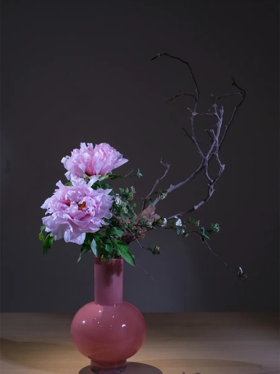 33個牡丹芍藥插花作品,盡現(xiàn)谷雨時節(jié)繁盛春光 33個牡丹芍藥插花作品,盡現(xiàn)谷雨時節(jié)繁盛春光