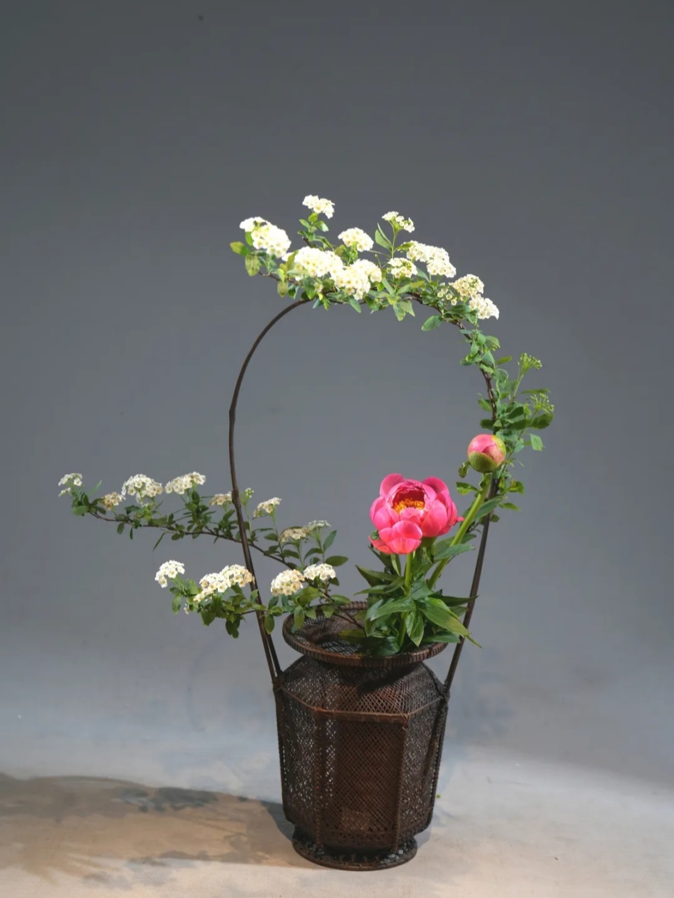 33個牡丹芍藥插花作品,盡現(xiàn)谷雨時節(jié)繁盛春光 33個牡丹芍藥插花作品,盡現(xiàn)谷雨時節(jié)繁盛春光