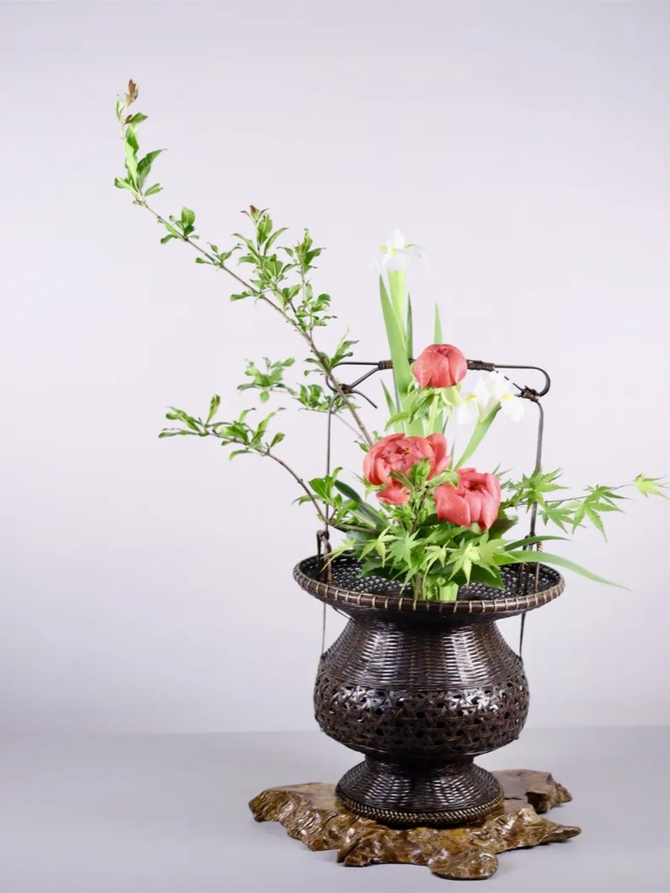 33個牡丹芍藥插花作品,盡現(xiàn)谷雨時節(jié)繁盛春光 33個牡丹芍藥插花作品,盡現(xiàn)谷雨時節(jié)繁盛春光