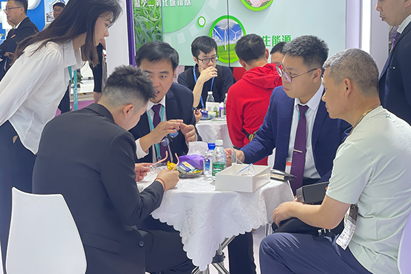 CHINAPLAS 2025 国际橡塑展盛大启幕【华顺兴业】 CHINAPLAS 2025 国际橡塑展盛大启幕【华顺兴业】