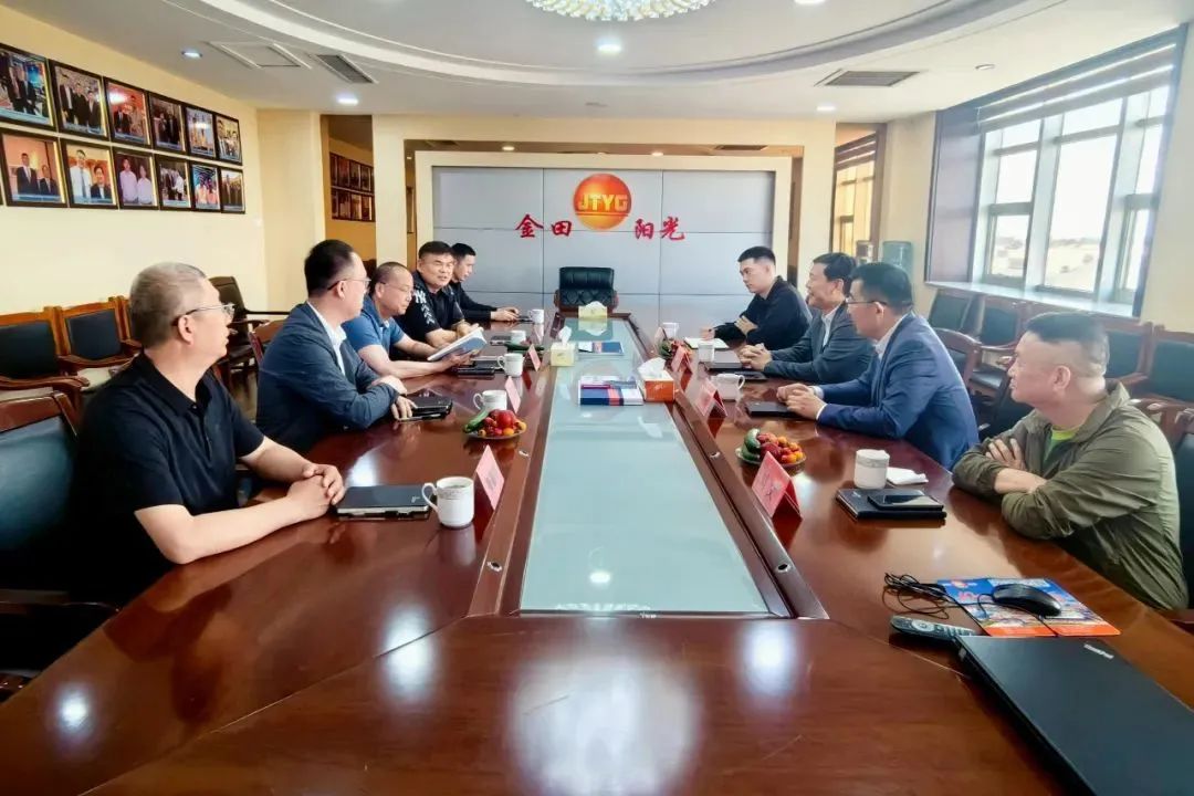 上海黑岩湖企业发展有限公司董事长郑爱民一行莅临集团广饶市场参观考察 上海黑岩湖企业发展有限公司董事长郑爱民一行莅临集团广饶市场参观考察