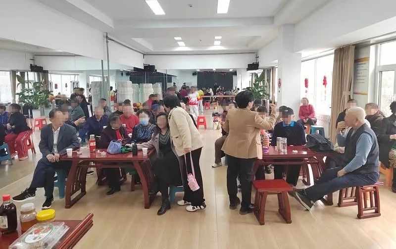 德達(dá)人的“五一”堅(jiān)守答卷 德達(dá)人的“五一”堅(jiān)守答卷