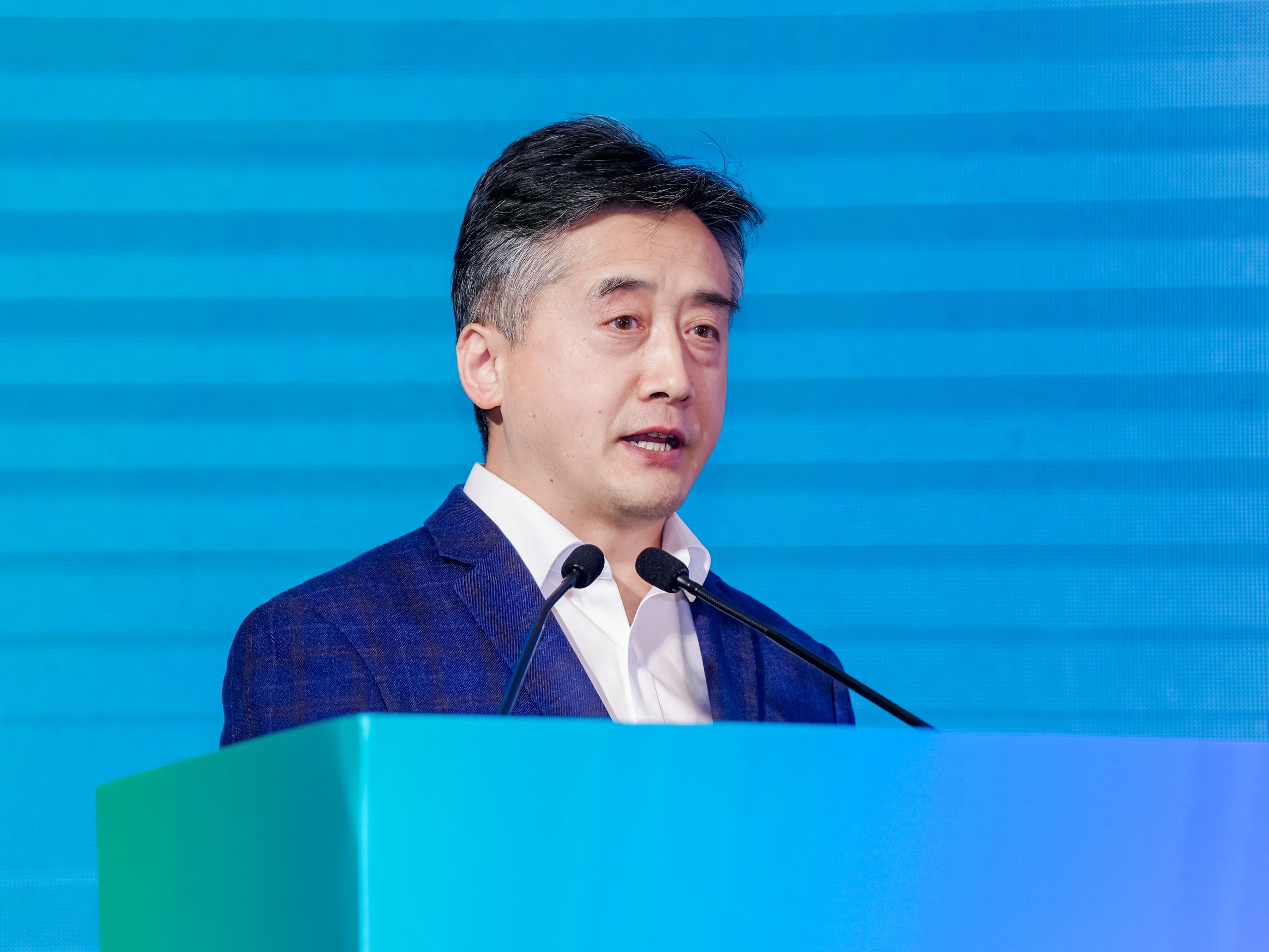 秦军在2025对外承包工程行业发展大会暨中国对外承包工程行业发展论坛发表演讲 秦军在2025对外承包工程行业发展大会暨中国对外承包工程行业发展论坛发表演讲