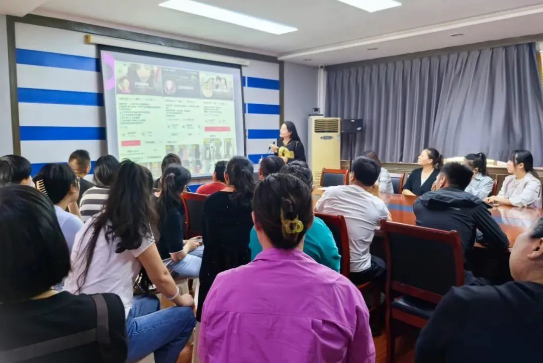 集团济南市场开展第三期电商实战培训,力推业户电商培训全覆盖 集团济南市场开展第三期电商实战培训,力推业户电商培训全覆盖