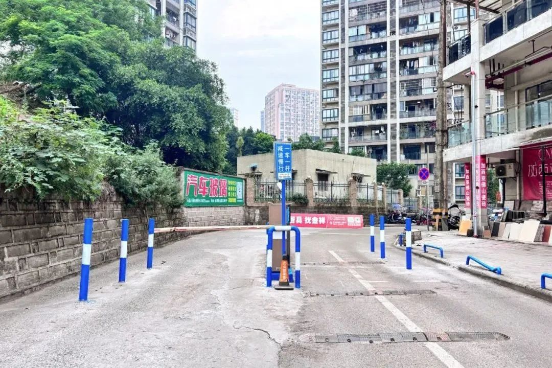 除锈焕新保畅行:集团重庆市场开展专项行动筑牢停车安全屏障 除锈焕新保畅行:集团重庆市场开展专项行动筑牢停车安全屏障
