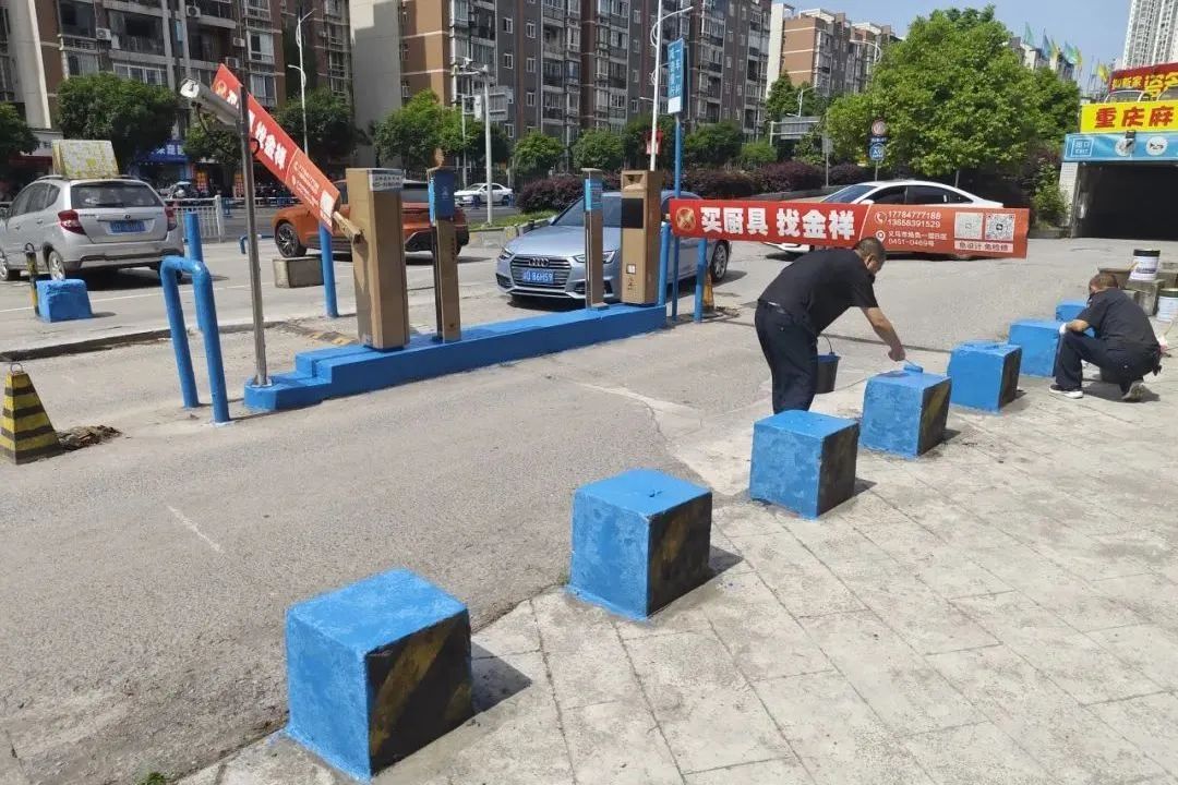 除锈焕新保畅行:集团重庆市场开展专项行动筑牢停车安全屏障 除锈焕新保畅行:集团重庆市场开展专项行动筑牢停车安全屏障
