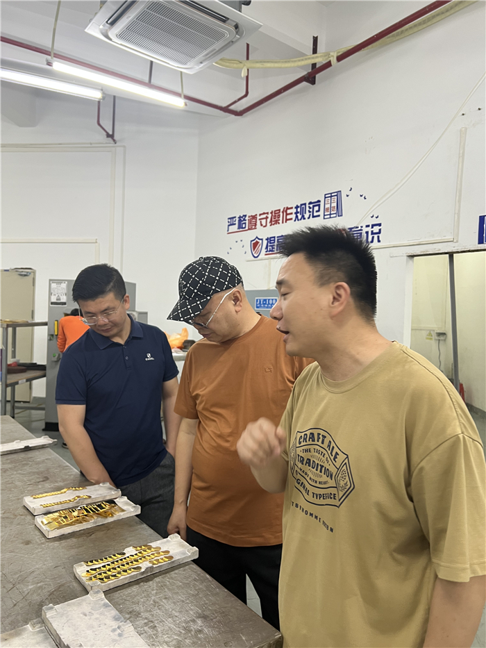 深化产业合作,创新产业新势能—中国金谷金贵金属集团有限公司赴广西黄金珠宝产业园考察交流 深化产业合作,创新产业新势能—中国金谷金贵金属集团有限公司赴广西黄金珠宝产业园考察交流