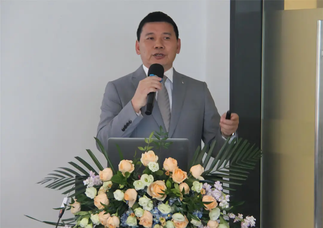 雄远动态｜增强法治观念 防范法律风险——我所叶秀雄律师受邀为全省中职院校管理干部研修班开展普法讲座