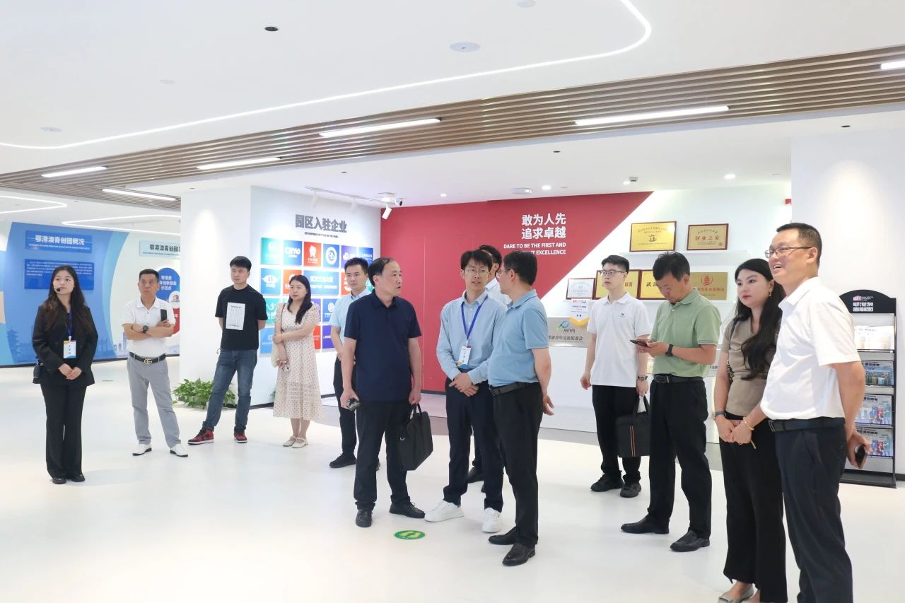 云梦县政府副县长郭小波一行到访鄂港澳青创园开展创业就业专题考察 云梦县政府副县长郭小波一行到访鄂港澳青创园开展创业就业专题考察