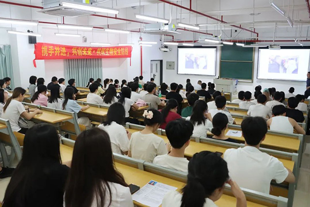 校企携手育英才 共绘行业新篇章——2025上半年CPCO优才计划校园招聘会圆满落幕! 校企携手育英才 共绘行业新篇章——2025上半年CPCO优才计划校园招聘会圆满落幕!