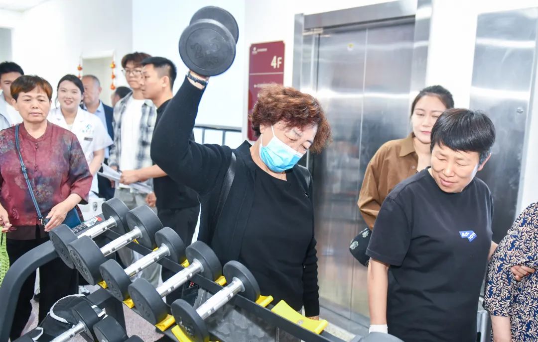 醫(yī)養(yǎng)健康集團圓滿舉辦職工家屬開放日活動