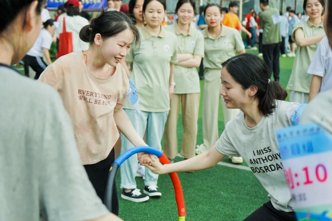 院内新闻|凝心聚力展风华 团结奋进谱新篇——广州中医药大学金沙洲医院第四届职工运动会圆满落幕! 院内新闻|凝心聚力展风华 团结奋进谱新篇——广州中医药大学金沙洲医院第四届职工运动会圆满落幕!