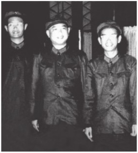 1967年红旗杂志刊登了一篇文章,刘少奇看后怒摔报纸:这是栽赃! 1967年红旗杂志刊登了一篇文章,刘少奇看后怒摔报纸:这是栽赃!