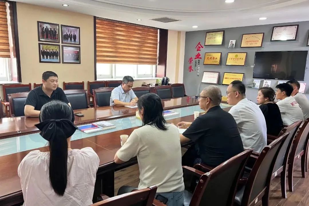 浙江义乌商城集团领导莅临集团广饶市场考察洽谈,共商内贸合作新篇章 浙江义乌商城集团领导莅临集团广饶市场考察洽谈,共商内贸合作新篇章