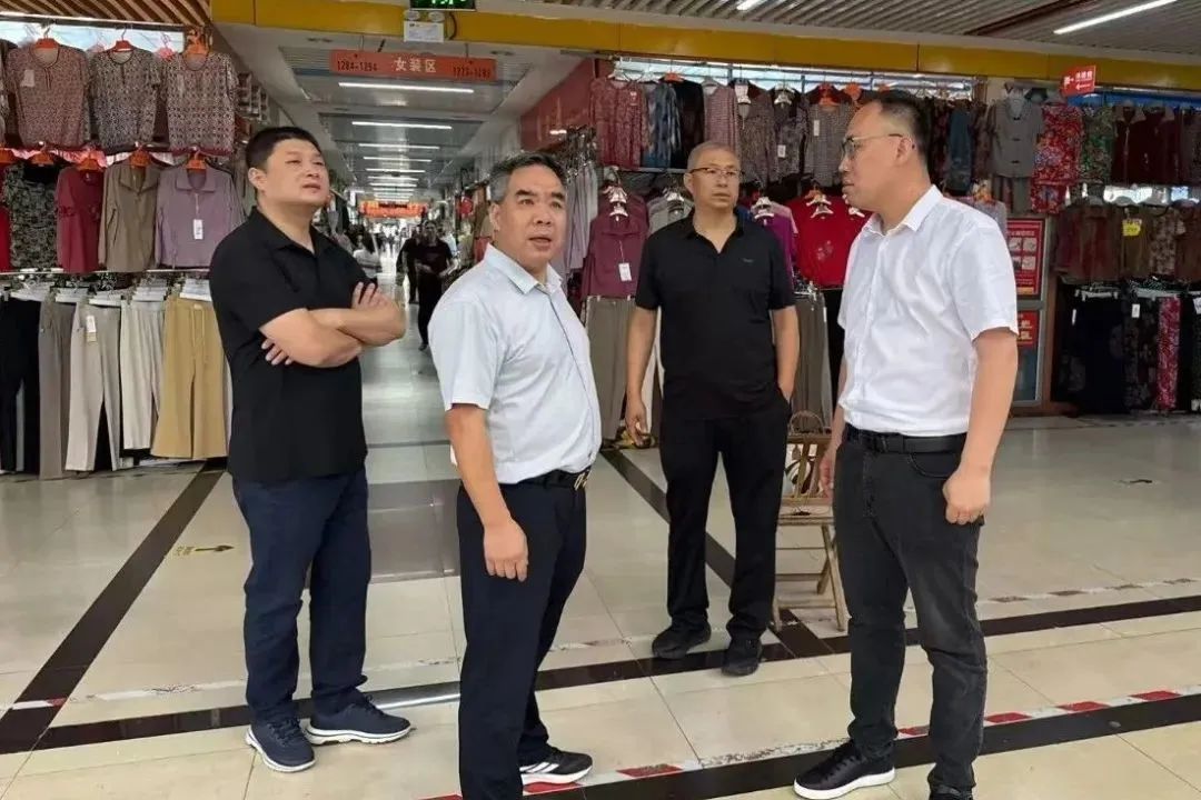 浙江义乌商城集团领导莅临集团广饶市场考察洽谈,共商内贸合作新篇章 浙江义乌商城集团领导莅临集团广饶市场考察洽谈,共商内贸合作新篇章