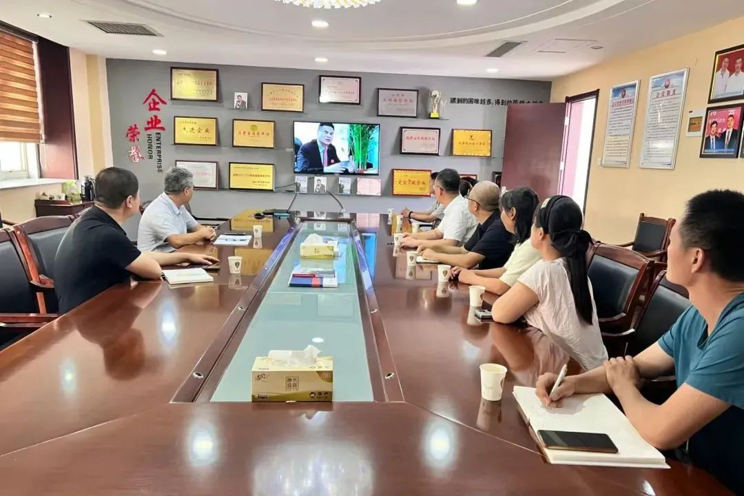浙江义乌商城集团领导莅临集团广饶市场考察洽谈,共商内贸合作新篇章 浙江义乌商城集团领导莅临集团广饶市场考察洽谈,共商内贸合作新篇章