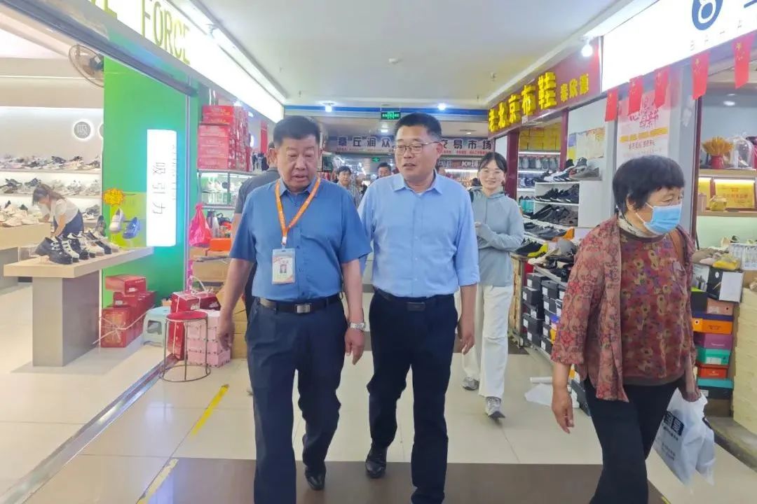 济南市市级创业街区建设现场考察小组领导一行莅临集团济南市场参观考察 济南市市级创业街区建设现场考察小组领导一行莅临集团济南市场参观考察