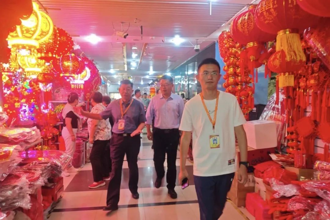 济南市市级创业街区建设现场考察小组领导一行莅临集团济南市场参观考察 济南市市级创业街区建设现场考察小组领导一行莅临集团济南市场参观考察