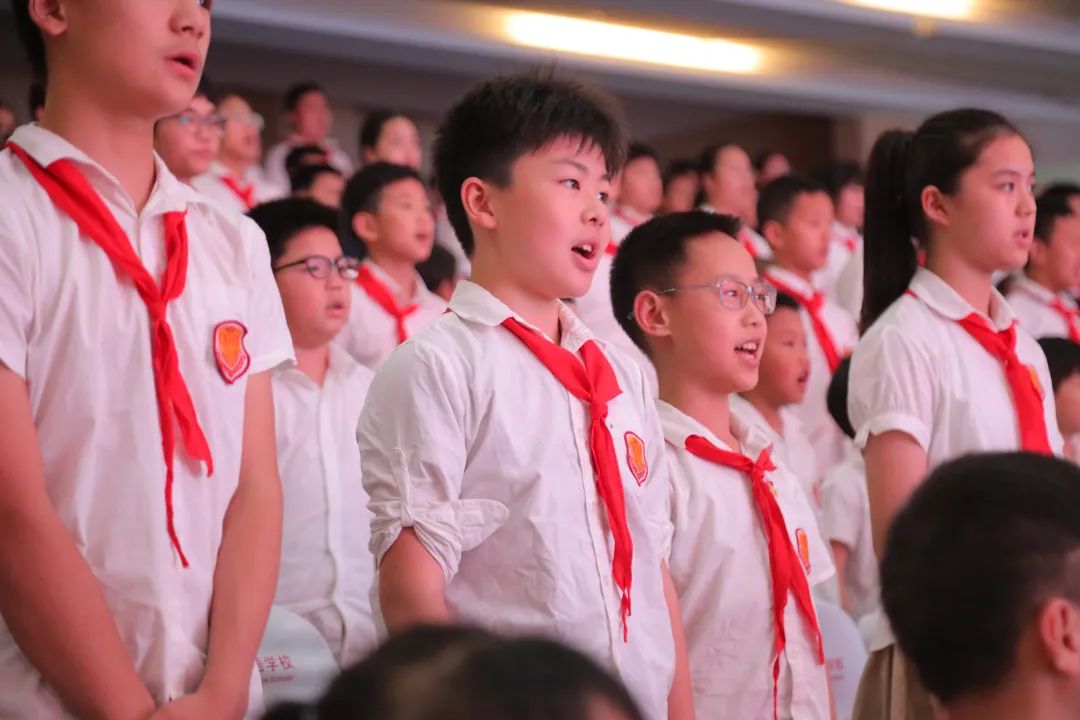 牢记党的指导，争做强国少年——成都王府小学部新队员入队仪式