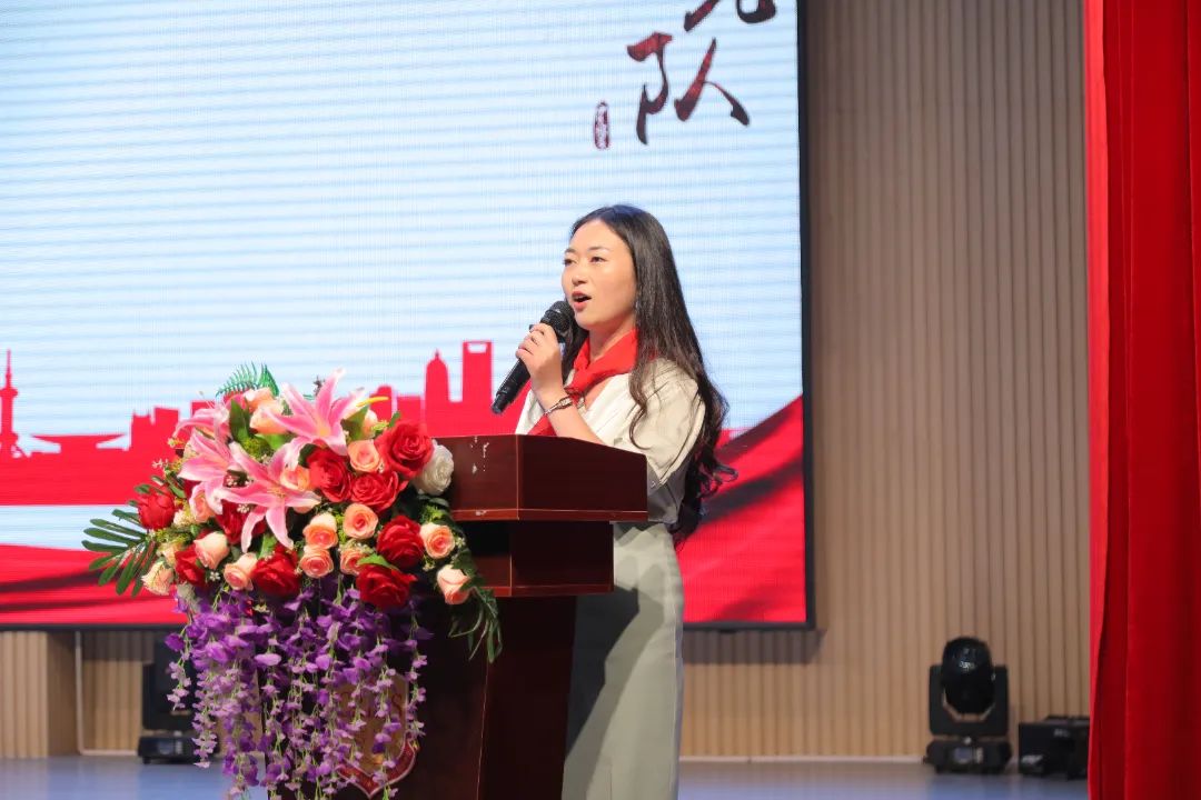 牢记党的指导，争做强国少年——成都王府小学部新队员入队仪式