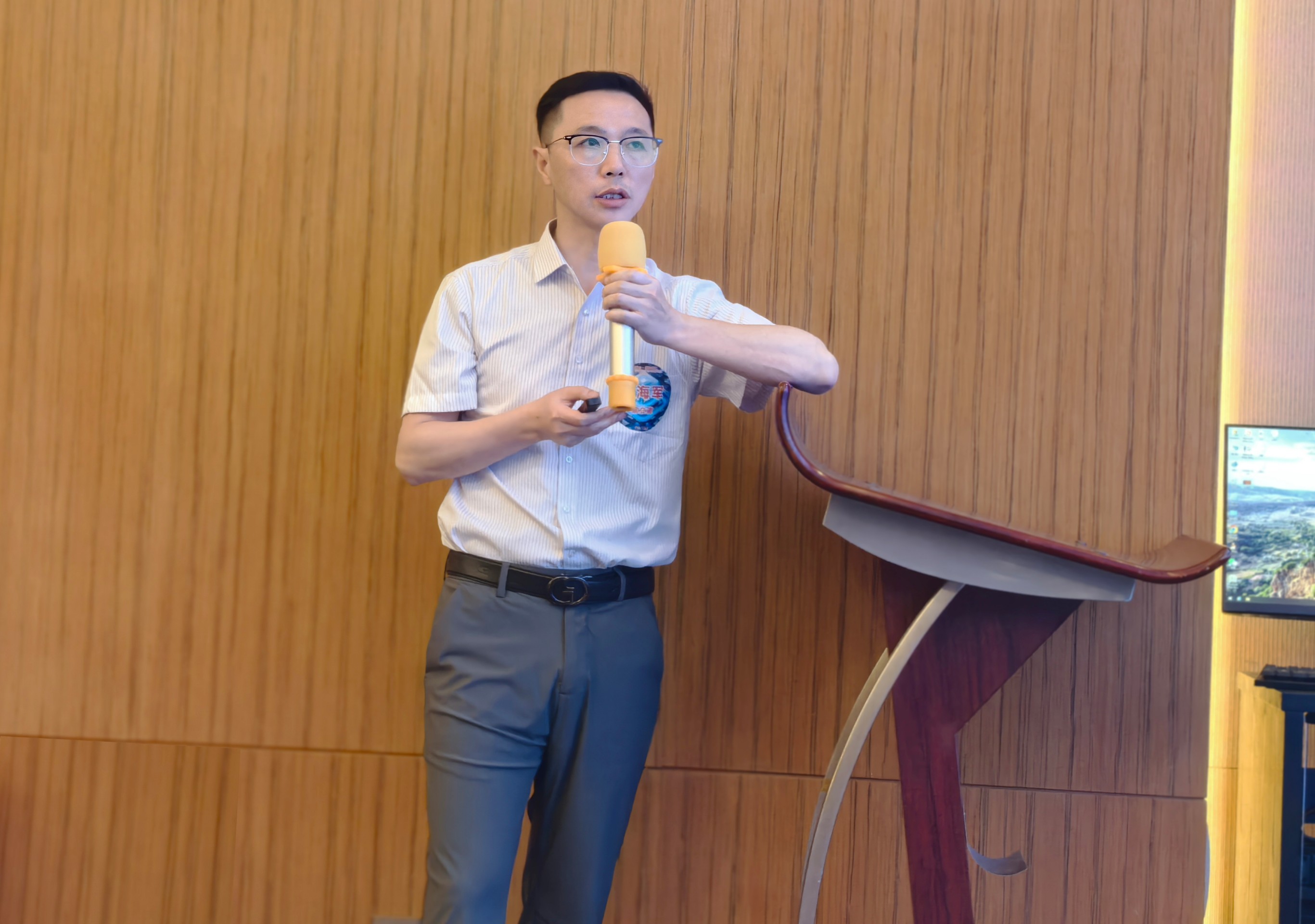 场景应用，生态协同 | 易立德参加制造业数字化与AI赋能论坛