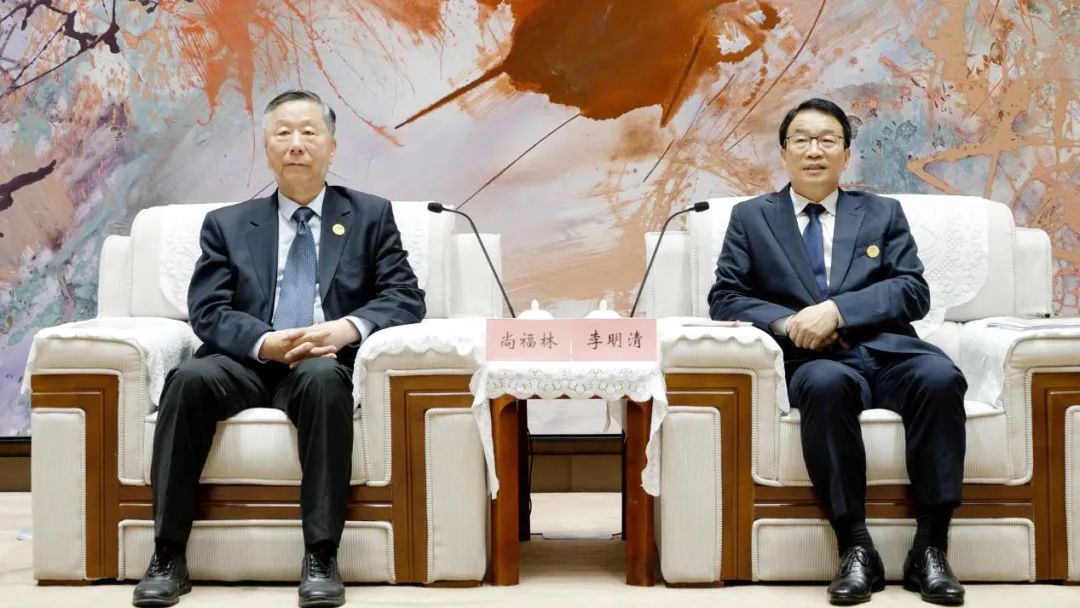 “跨国公司重庆行”恳谈会和对话会成功举办