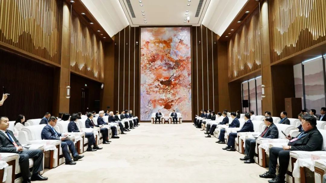 “跨国公司重庆行”恳谈会和对话会成功举办