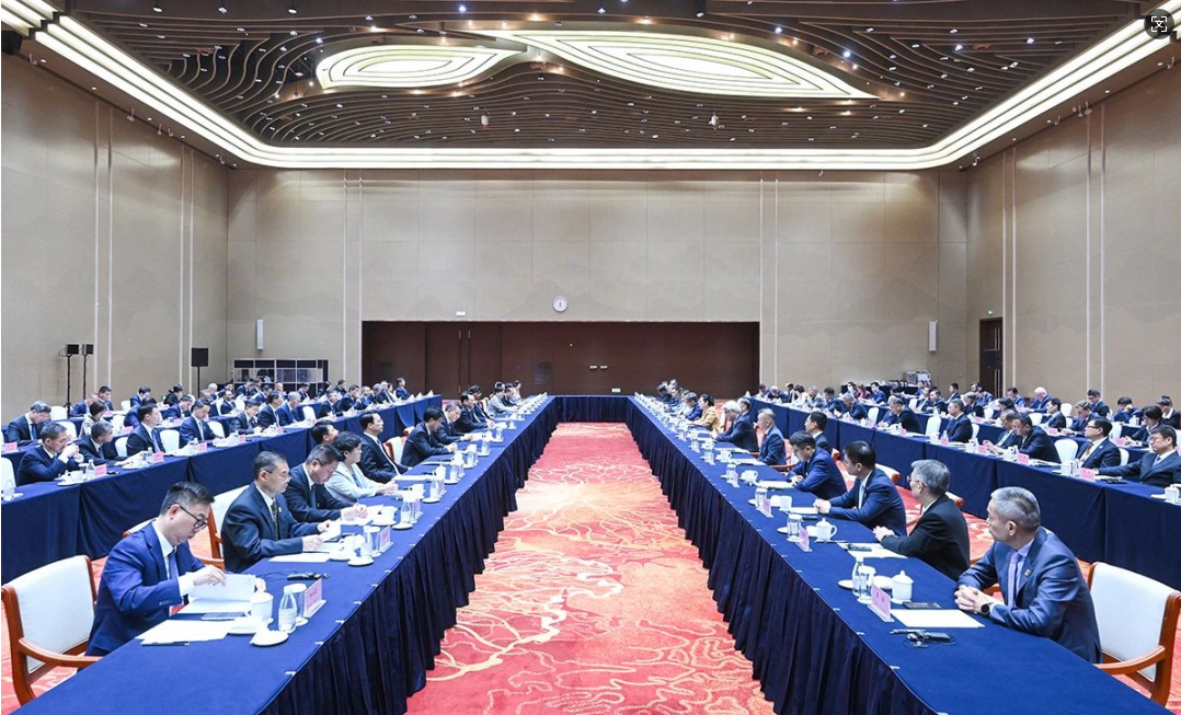 “跨国公司重庆行”活动成功举办——中央政治局委员、重庆市委书记袁家军会见