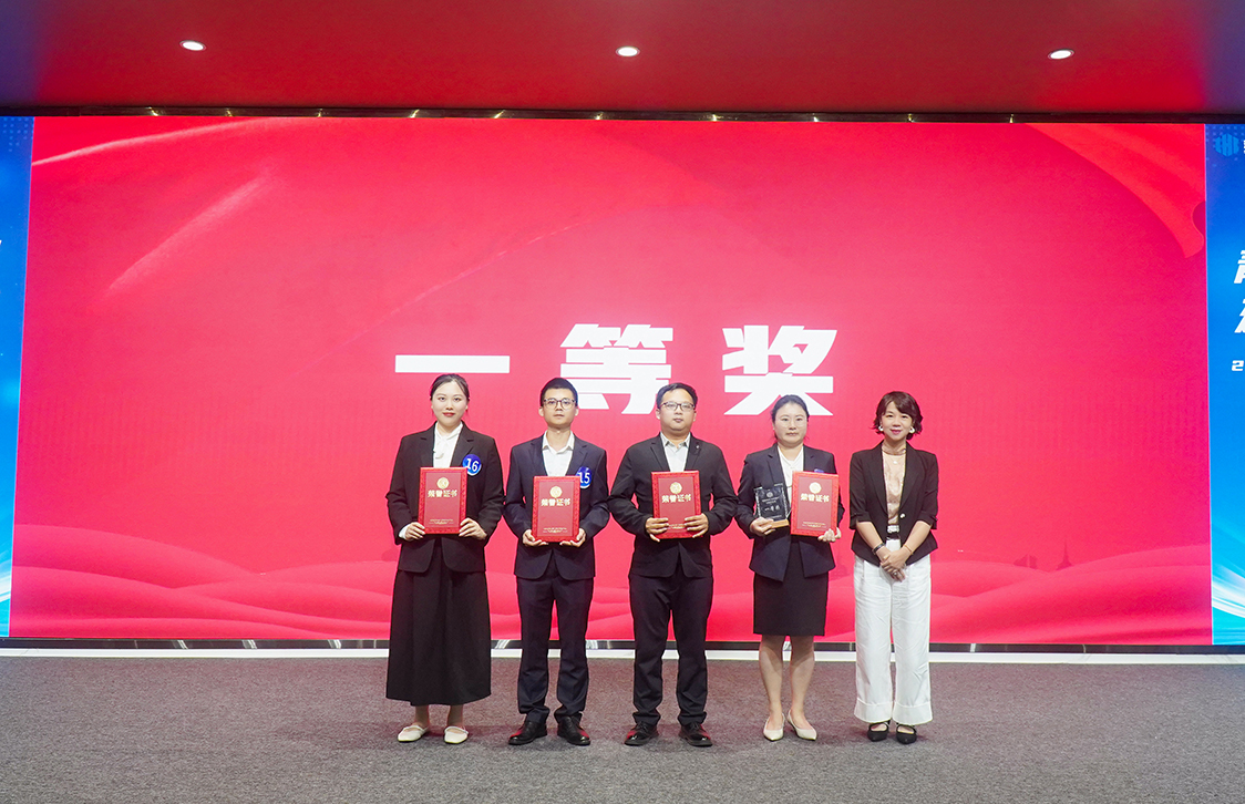 青春如炽，思辩如锋 | 龙华建设“青春筑辩场 建发扬新声”主题辩论决赛圆满落幕