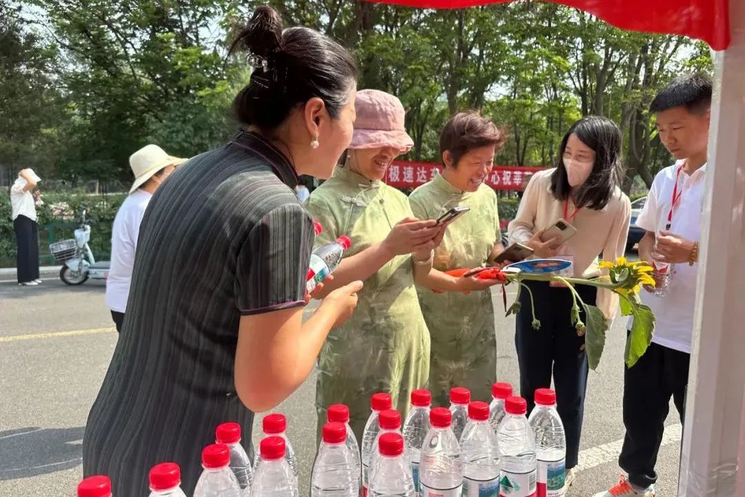 暖心助考！集团广饶市场“高考爱心服务点”助考活动圆满完成