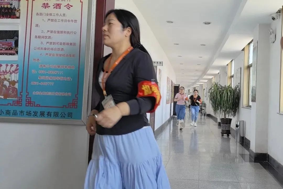 集团济南市场开展消防实战演练 集团济南市场开展消防实战演练