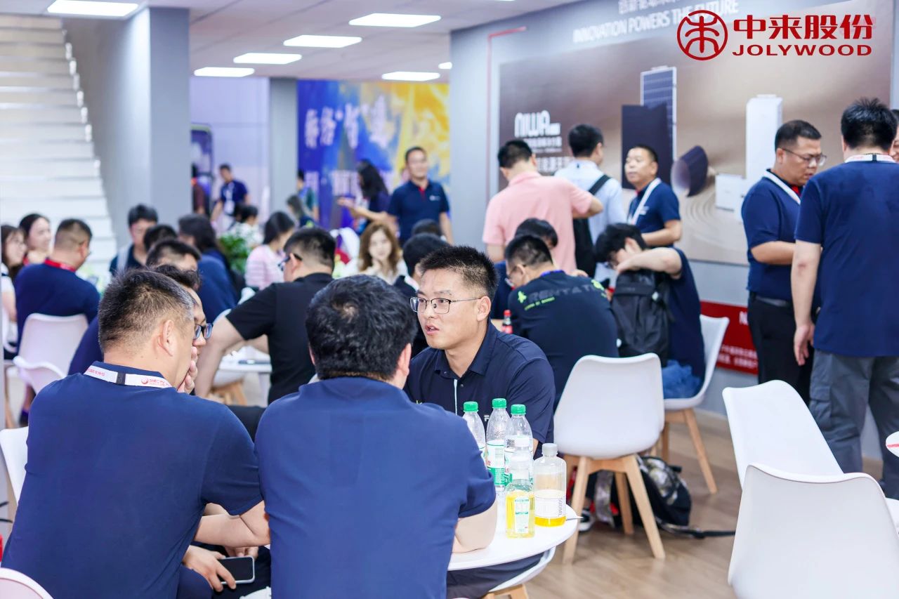 破局·创新·引领——中来应用BU在SNEC 2025再树行业标杆 破局·创新·引领——中来应用BU在SNEC 2025再树行业标杆