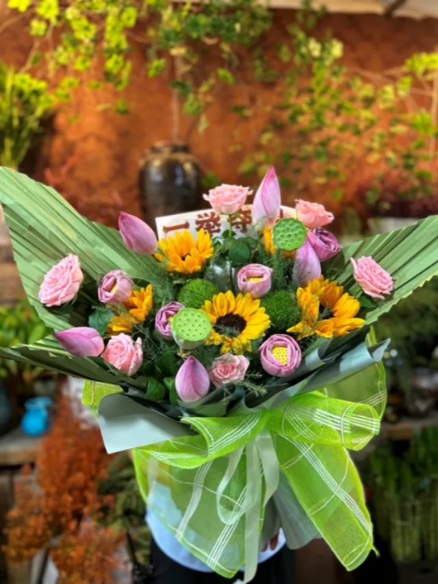 畢業(yè)季,送花傳情,美好不散場(chǎng)! 畢業(yè)季,送花傳情,美好不散場(chǎng)!