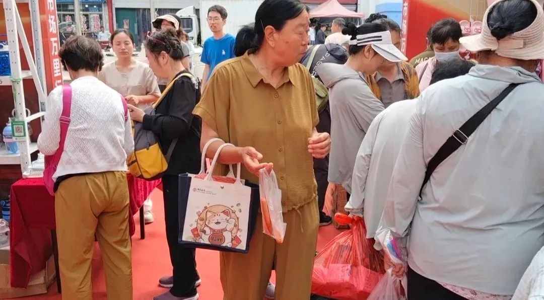 义乌-文登商贸对接会开启啦! 义乌-文登商贸对接会开启啦!