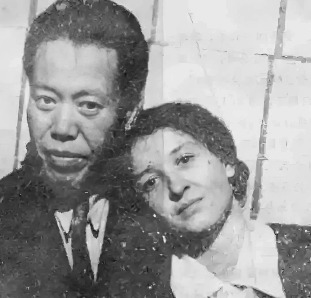李立三不堪折磨,自杀前给毛主席写下一封绝笔信:我和我全家绝没有做过任何里通外国的罪行 李立三不堪折磨,自杀前给毛主席写下一封绝笔信:我和我全家绝没有做过任何里通外国的罪行