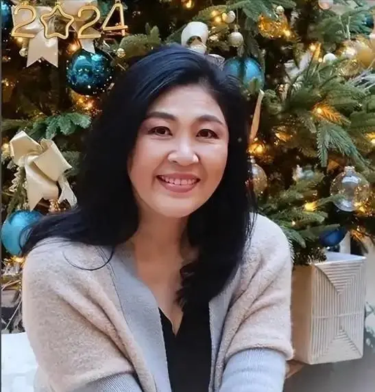 普京都惊叹:泰国流亡女总理变成中国公司董事长,其传奇让人称赞 普京都惊叹:泰国流亡女总理变成中国公司董事长,其传奇让人称赞